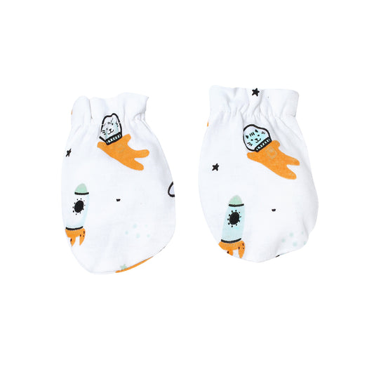 Cosmic White Mittens | Socks & Caps | The nest clothing