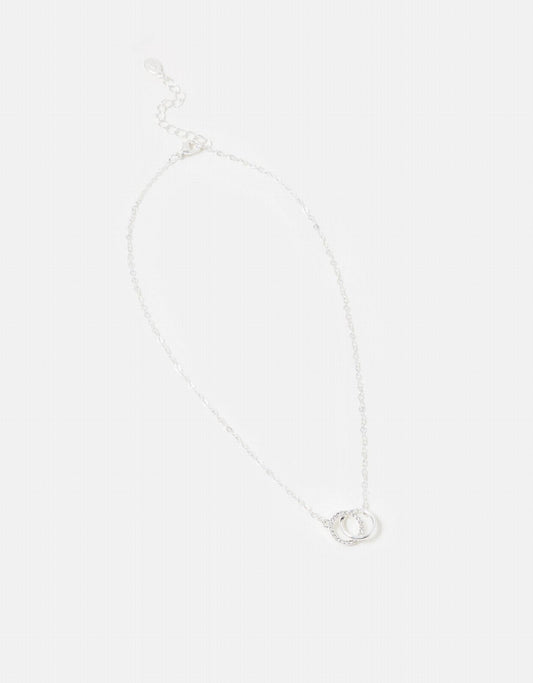Linked Circle Pendant Necklace