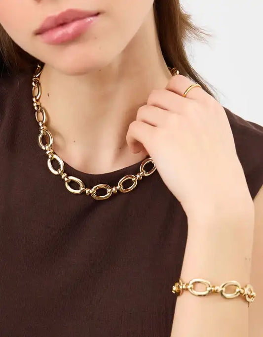Chunky Oval Link Chain Necklace Gold