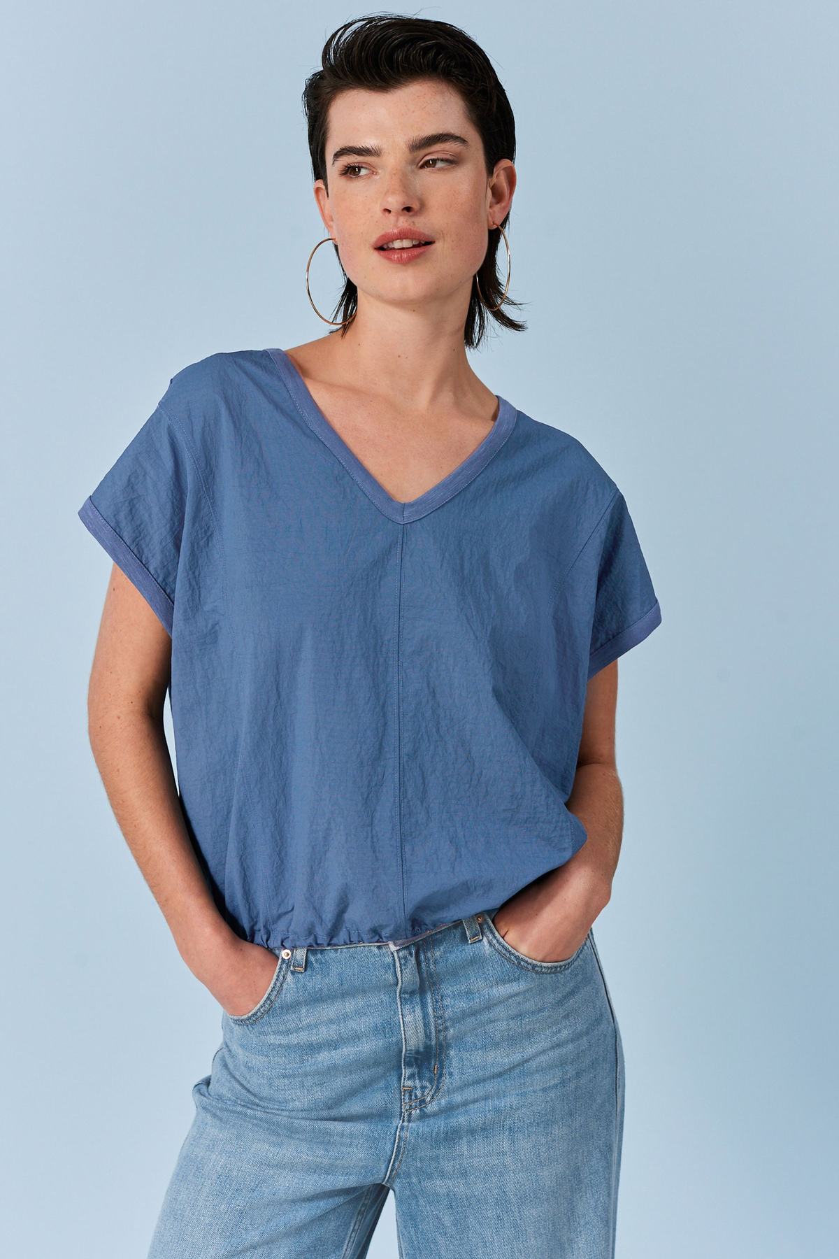 Short Sleeve Nylon Bubble Hem Top