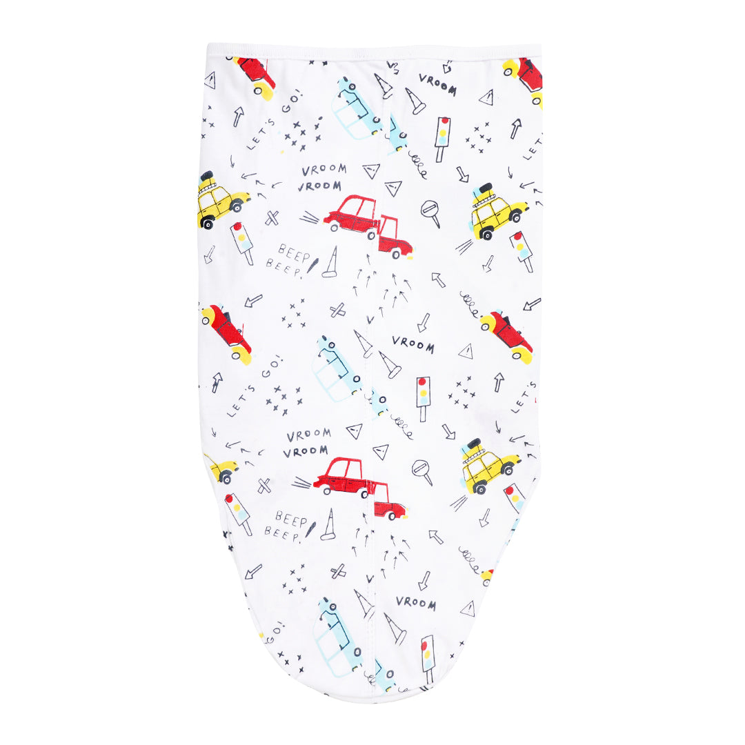 Zoomin' Cars Swaddle sheet with Velcro | Wrapping Sheets | The nest clothing