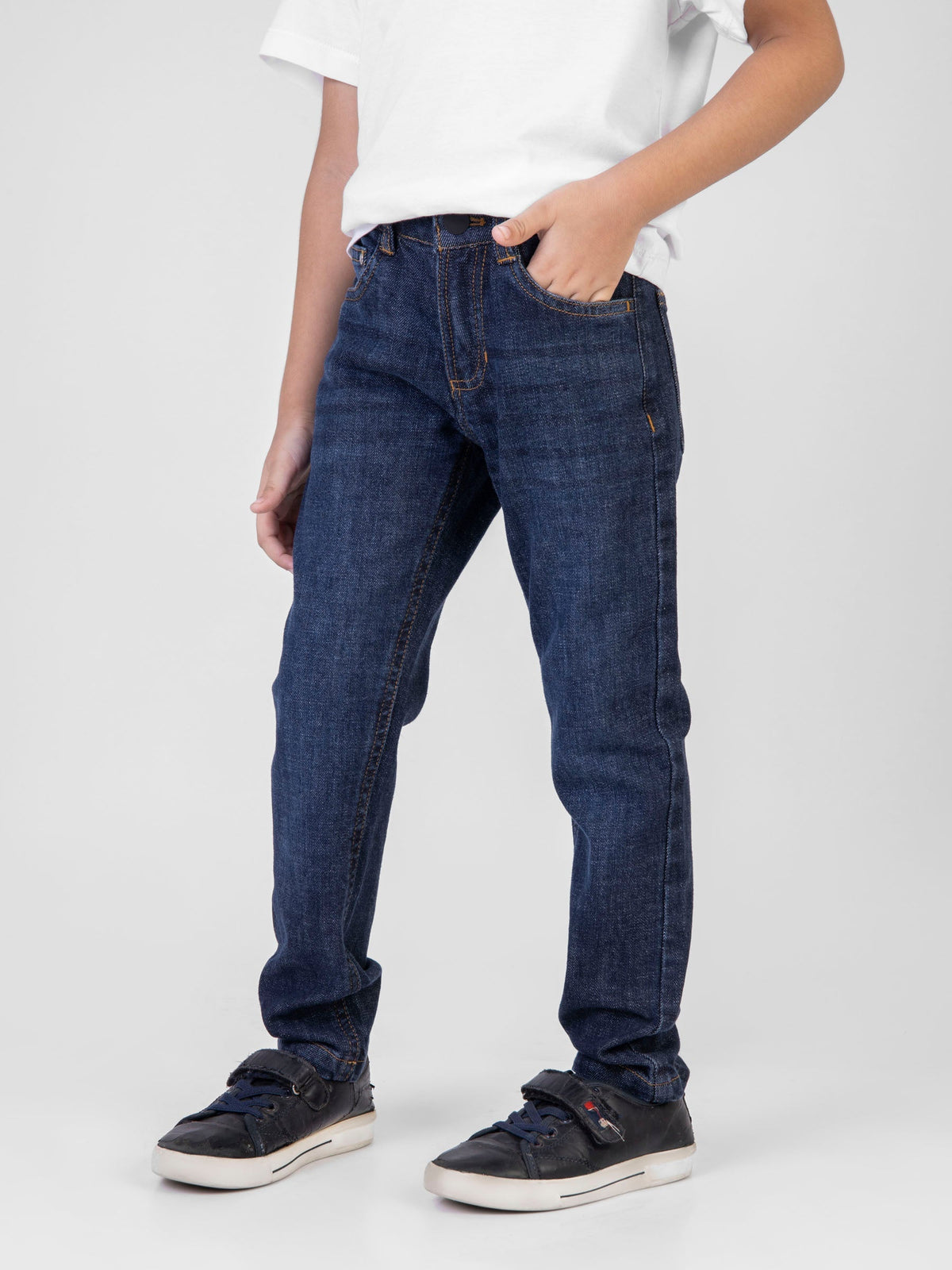 Dark Blue Casual Jeans With Whisker Wash - Junior Brumano Pakistan