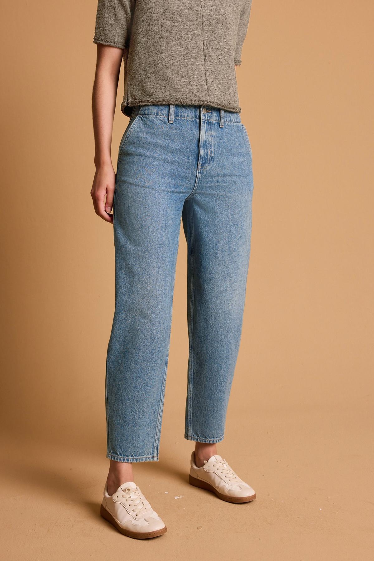 Mid Wash 100% Cotton Balloon Barrel Jeans