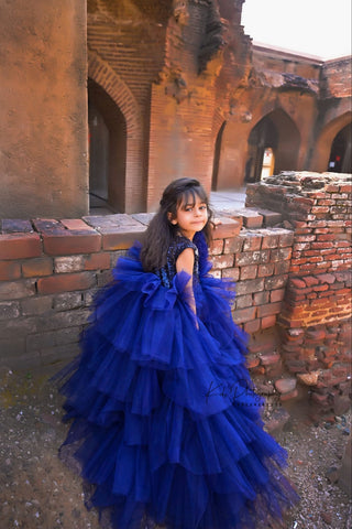 This Royal Attire Is Based On Btreeze Net And Seq With Butte