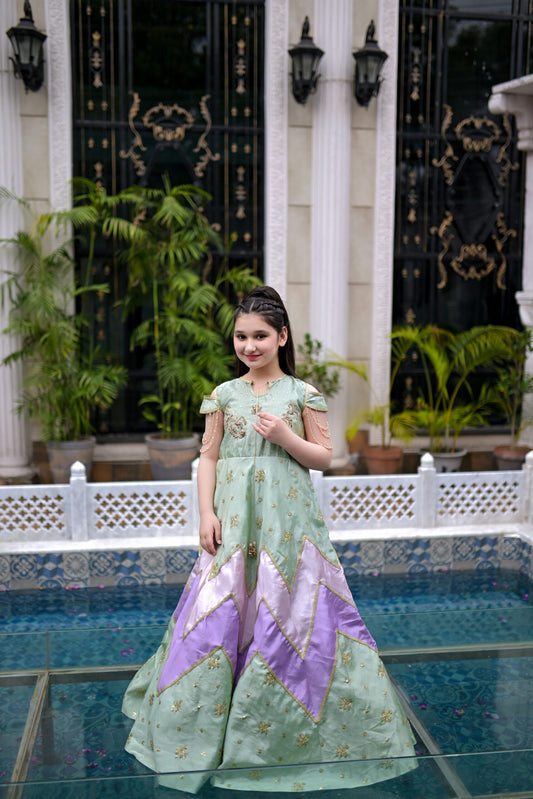 Pista Blossom Elegance