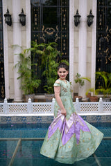 Pista Blossom Elegance