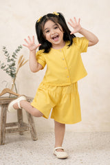 Yellow Chic