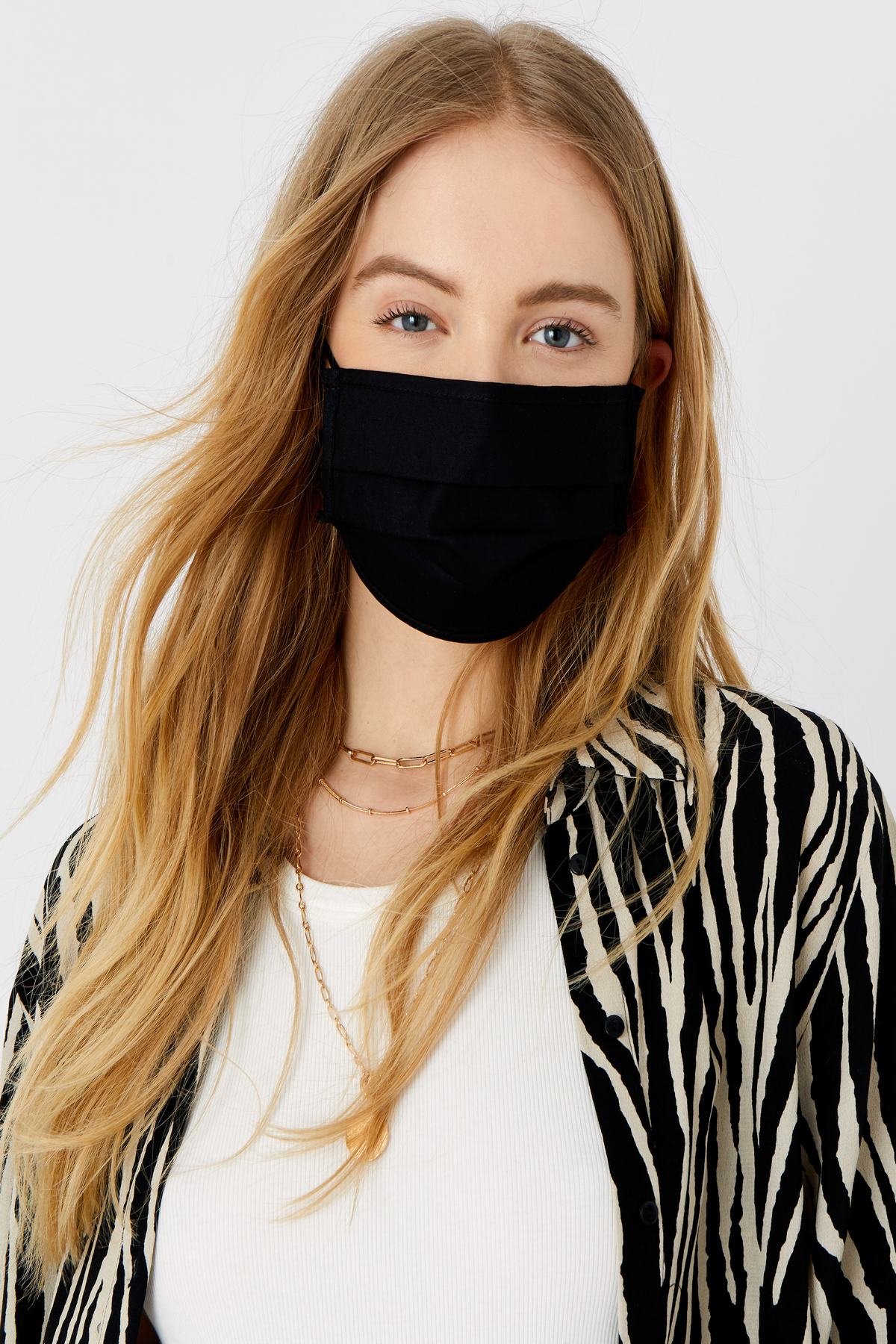 Pleated Face Covering In Pure Cotton