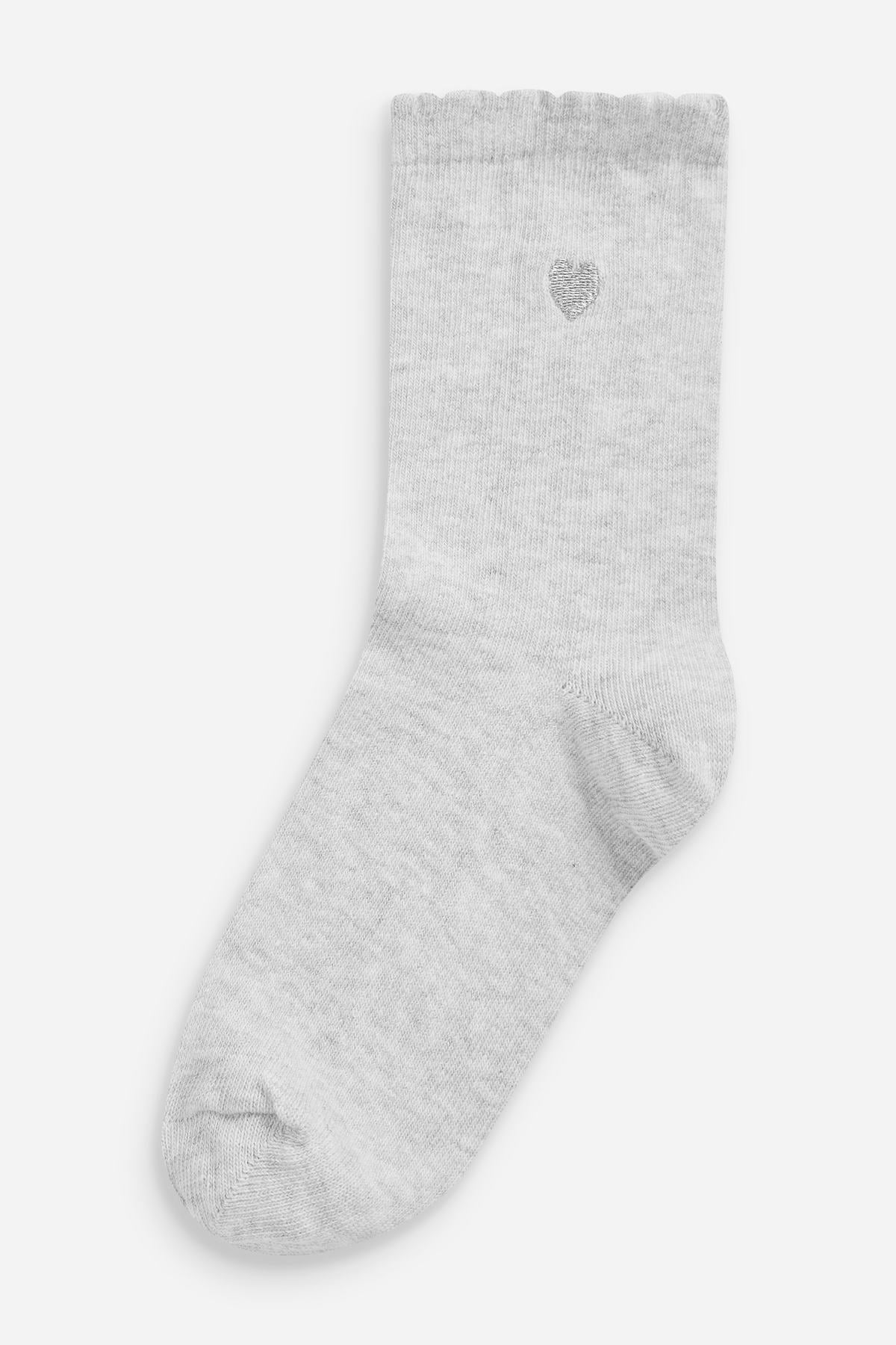 Multi 7 Pack Heart Embroidered Ankle Socks